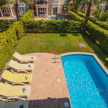 Ξενοδοχείο με διαμερίσματα Sunset Aqua Lettings