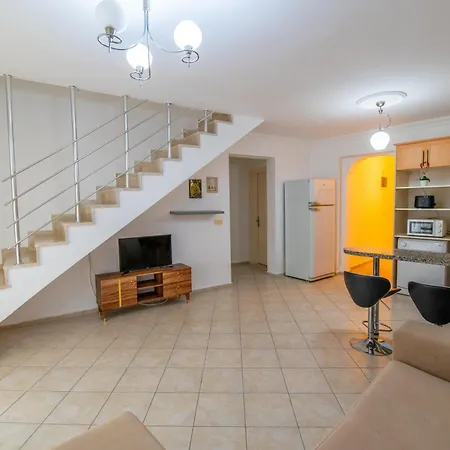 Ξενοδοχείο με διαμερίσματα Sunset Aqua Lettings *