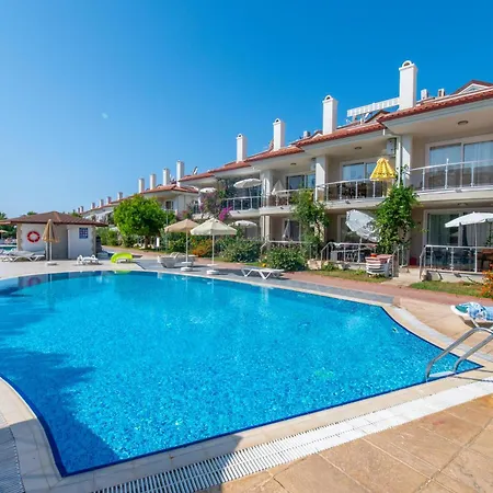 アパートホテル Sunset Aqua Lettings