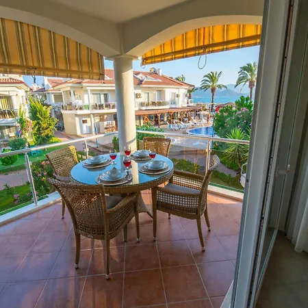 Sunset Beach Aqua Lettings *