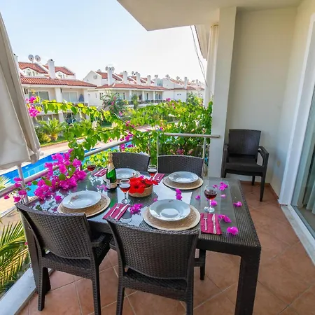 Sunset Beach Aqua Lettings