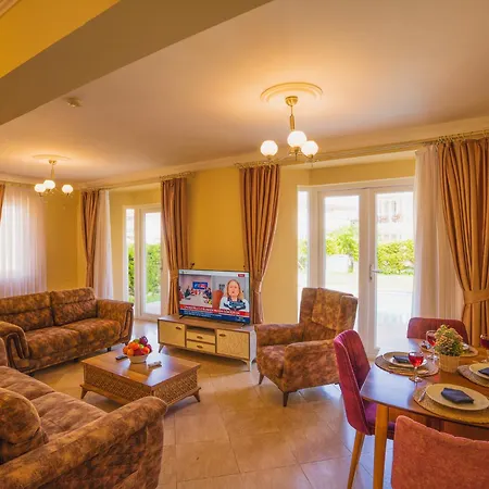 Sunset Beach Aqua Lettings *