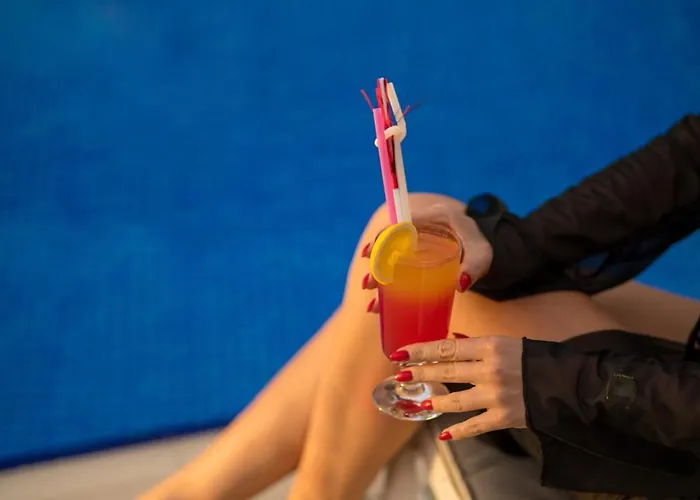 Sunset Aqua Lettings Hotel apartamentowy