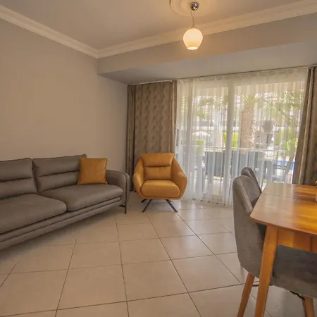 Sunset Aqua Lettings Apartmanhotel